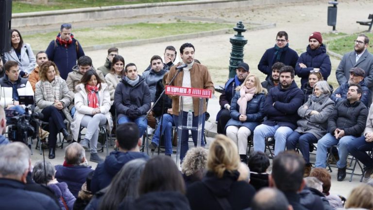 Darío Villagrasa presenta sus credenciales para liderar el PSOE aragonés: «Vengo sin mochilas. Quiero un tiempo nuevo»