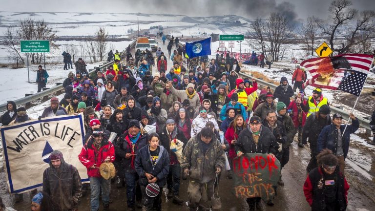 El jurado considera culpable a Greenpeace en el juicio multimillonario que pone en jaque las protestas climáticas en EEUU