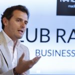 Una universidad privada vinculada a un exconsejero de Ciudadanos ficha a Albert Rivera para dar clases de liderazgo