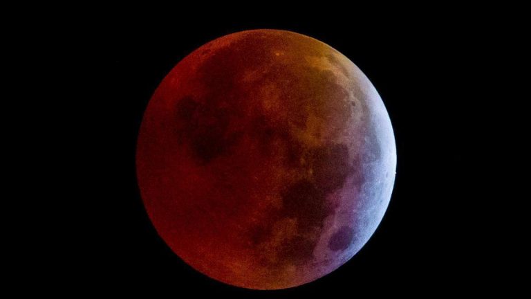 Así se ha visto el eclipse total de la Luna en diferentes partes del mundo