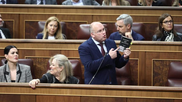 VÍDEO | El PP intenta paralizar el Pleno del Congreso con una enorme bronca por la ley de desperdicio alimentario