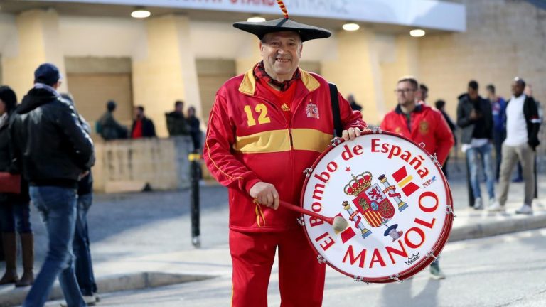 Muere Manolo ‘el del Bombo’, icono de la afición de la selección española de fútbol