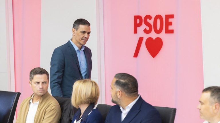 El PSOE apunta a la UCO por la filtración de mensajes entre Sánchez y Ábalos: «Es la práctica del quien pueda hacer, que haga»