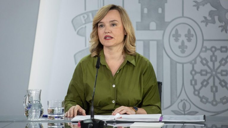 El Gobierno acusa al PP de «trumpismo» y sitúa a Aznar al frente de esa estrategia «tras intentar amañar unas elecciones»