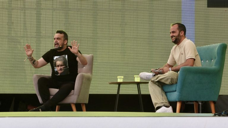 Nacho Vigalondo reivindica el cine “hecho a mano”: “Si hay Inteligencia Artificial, es de baja calidad”