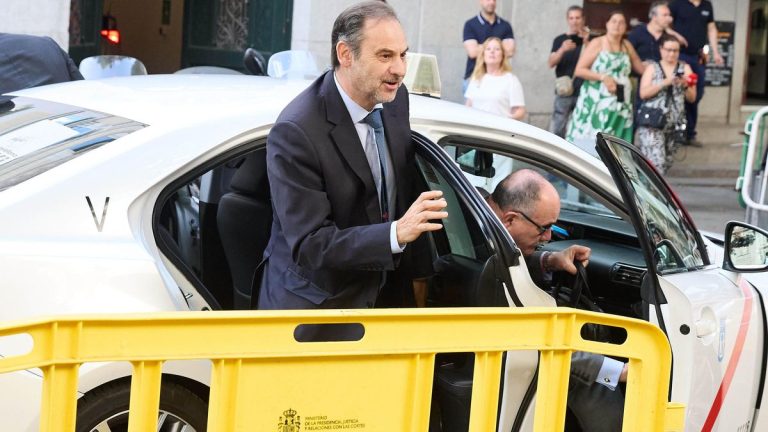 Ábalos se desvincula de los supuestos amaños ante el juez y dice que los audios podrían estar manipulados