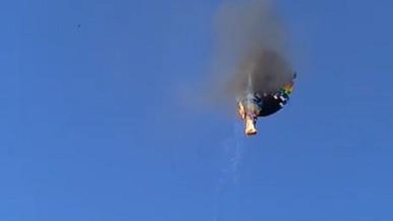 Al menos ocho muertos al caer un globo aerostático con 21 pasajeros a bordo en Brasil