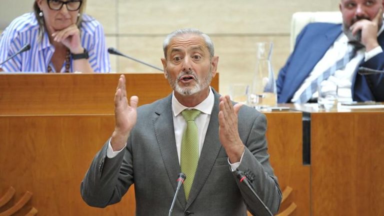 Un diputado extremeño del PP: «Lo malo de la prostitución es pagarla con dinero público»
