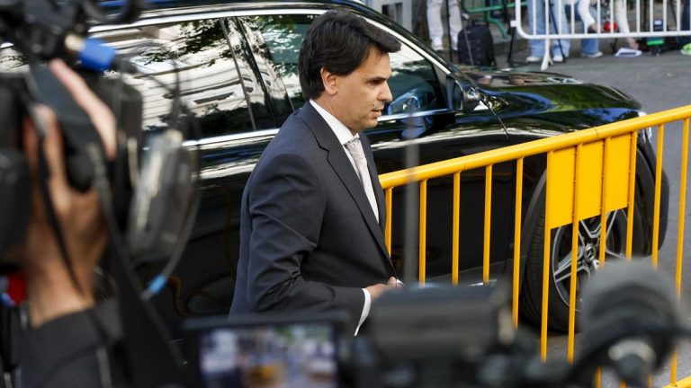 La jueza ordena a la UCO investigar el caso de la pareja de Ayuso