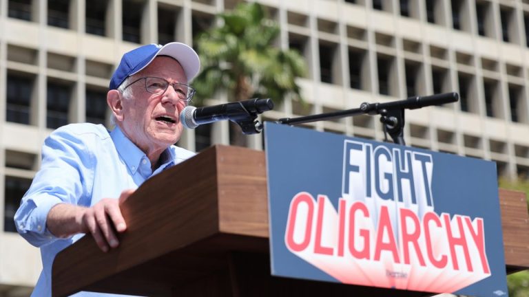 Bernie Sanders, a Trump tras el ataque a Irán: «Es inconstitucional lo que ha hecho, y el pueblo de EEUU no quiere más guerras ni más muerte»