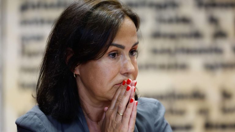 La UCO registra las casas de la expresidenta de Adif y del exdirector de Carreteras por el caso Koldo