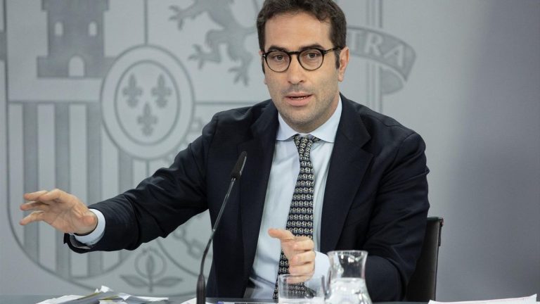 BBVA podrá nombrar al consejero delegado en Sabadell si avanza la compra aunque no haya fusión