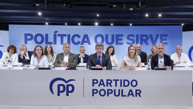 Feijóo carga contra el «bienio negro» de Sánchez y dice estar preparado para cuando los socios le hagan caer