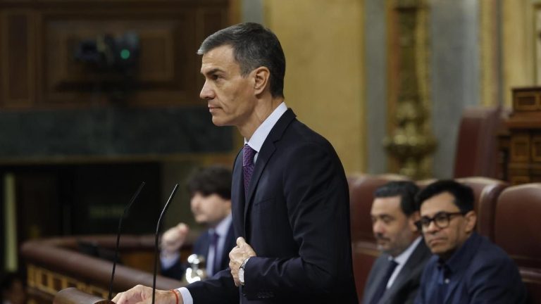 Protección al denunciante, controles a cargos públicos y refuerzos en la Fiscalía: las medidas del Gobierno contra la corrupción
