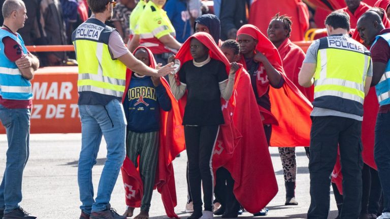 Andalucía, Madrid y Comunidad Valenciana tendrán que acoger a casi la mitad de los menores migrantes de Canarias