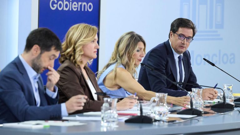 Yolanda Díaz reclama al PSOE que desbloquee los permisos parentales: «No los frena la patronal»