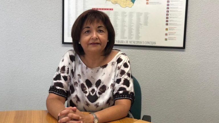 La hermana de Santos Cerdán se aferra a su acta de concejal en Milagro pese a las peticiones de la dirección socialista