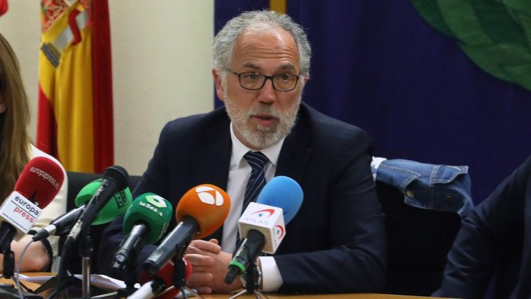 El antiguo decano de los juzgados de Madrid Antonio Viejo se hará cargo de la instrucción del caso de la pareja de Ayuso