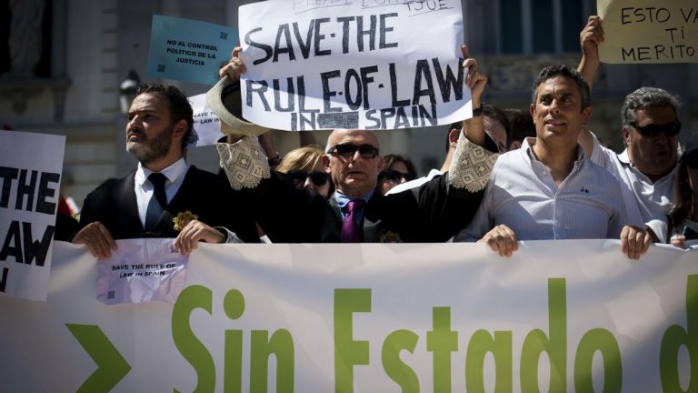 Justicia invita a las asociaciones de jueces y fiscales a comunicar quiénes hicieron huelga para que les detraigan el salario