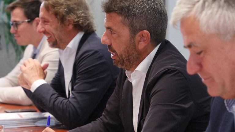 La ley de Transparencia valenciana debe sancionar a la veintena de altos cargos de Mazón que no acreditan los títulos que dicen tener